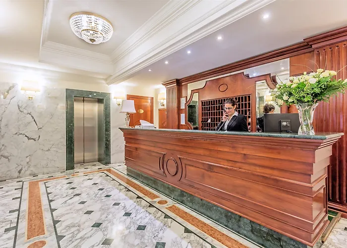 Hotell Raeli Regio 3*