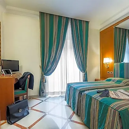 Raeli Regio Hotel 3*