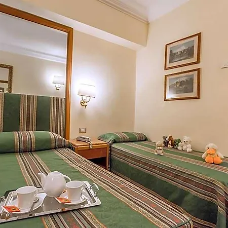 Raeli Regio Hotel Roma