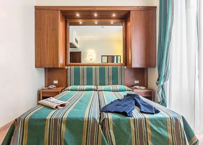 Hotel Raeli Regio 3*