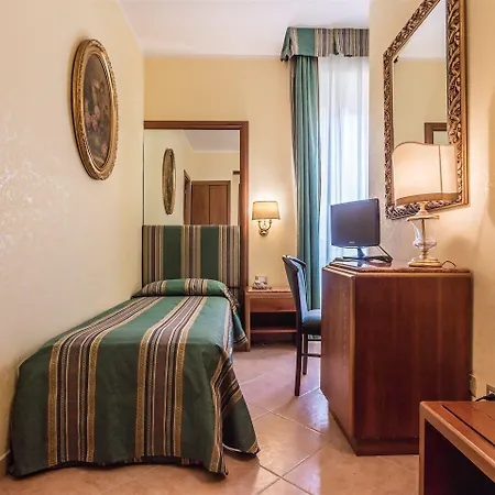 Hotell Raeli Regio 3*