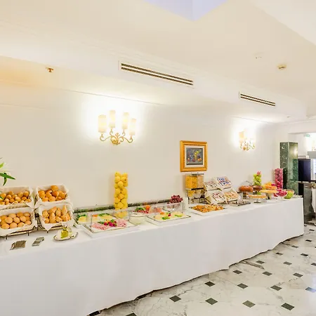Raeli Regio Hotell