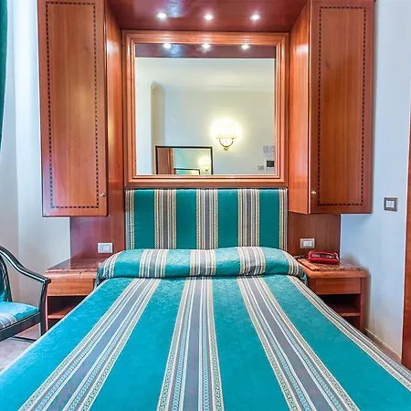 Raeli Regio Hotell 3*